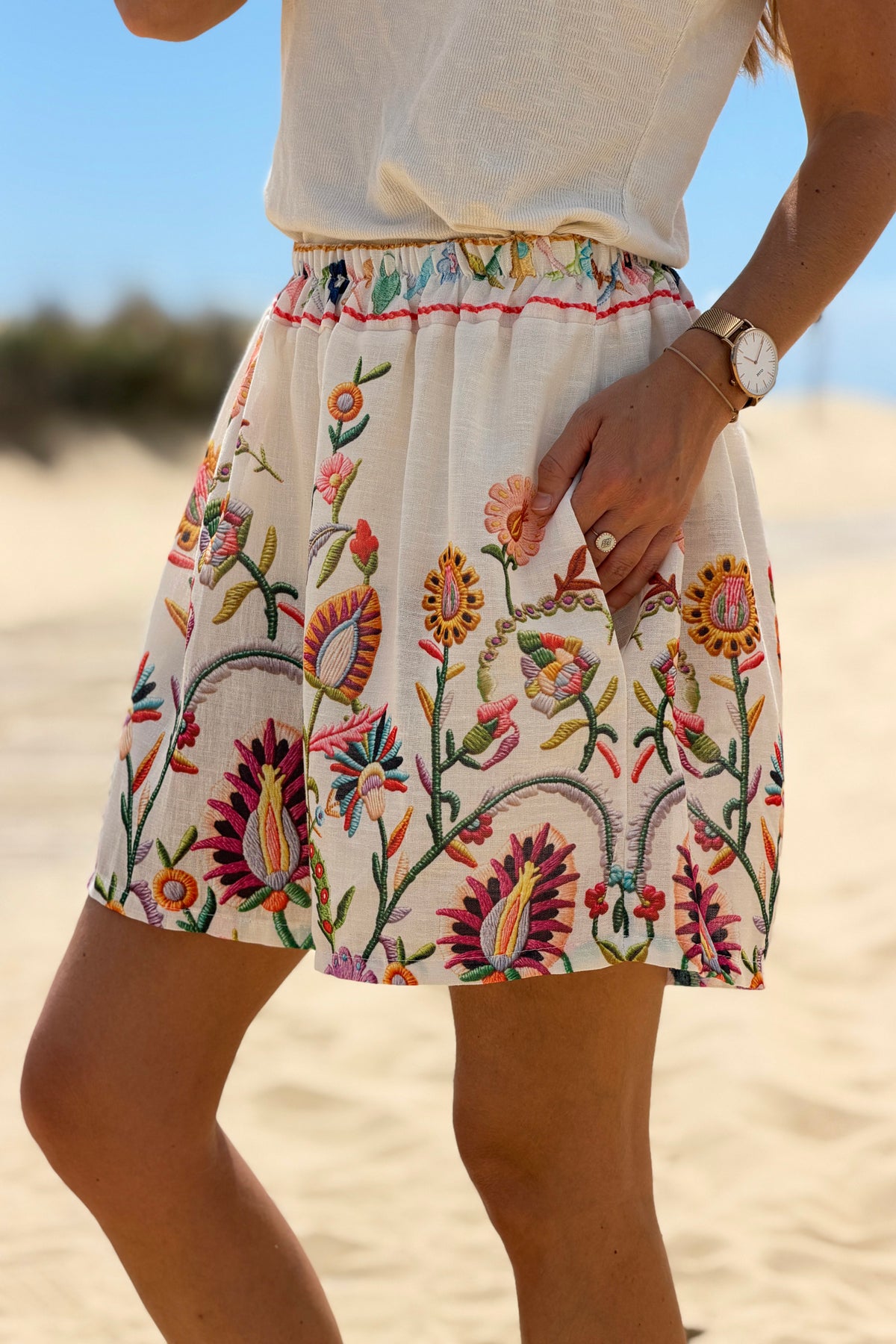Beige Embroidered-Look Folk Garden Pull-On Shorts