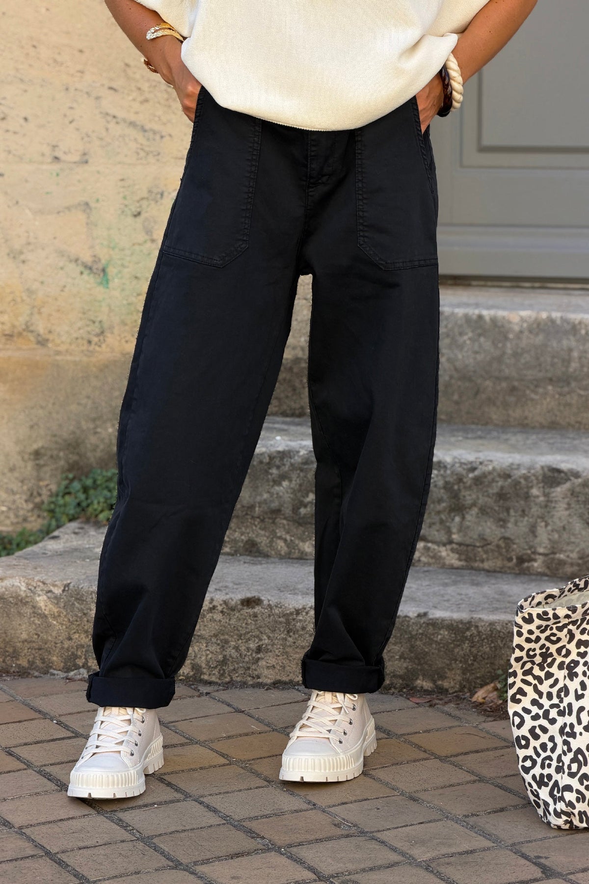 Black Wide-Leg Carpenter Jeans