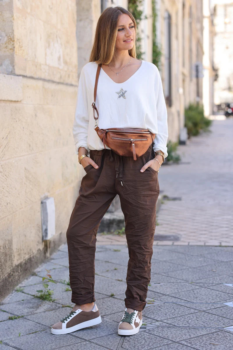 Brown chocolate comfort and stretch fabric pants with a glitter star