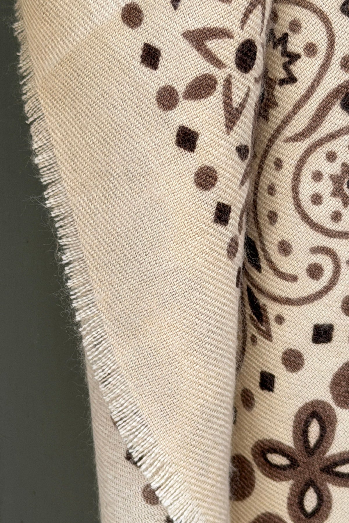 Cream Western Paisley Viscose Scarf
