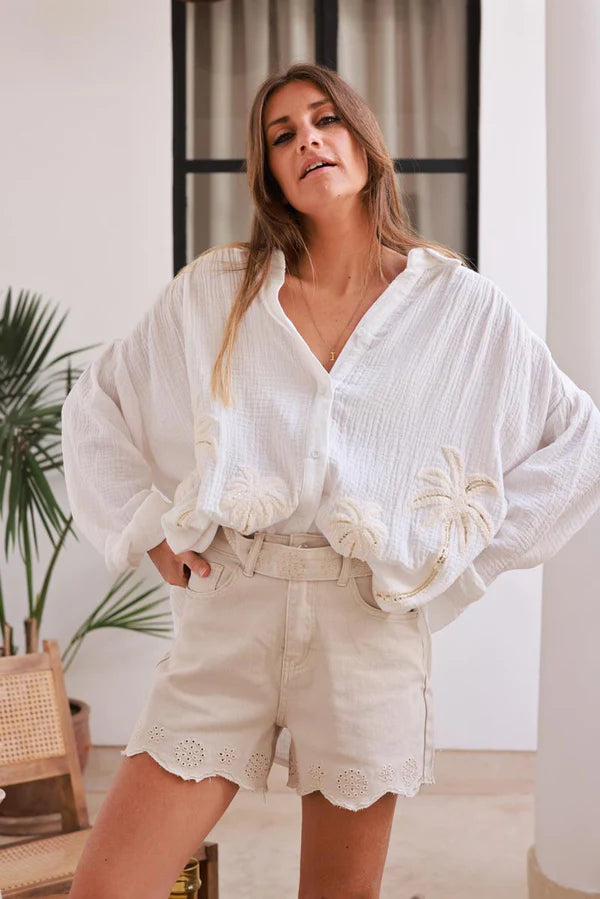 Beige Scalloped Hem Embroidered Denim Shorts