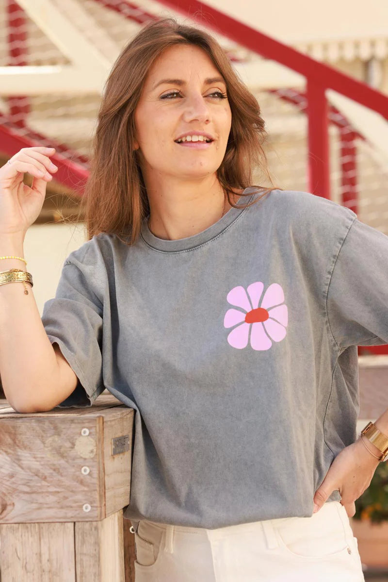 Gray Hibiscus Surf Style Tee