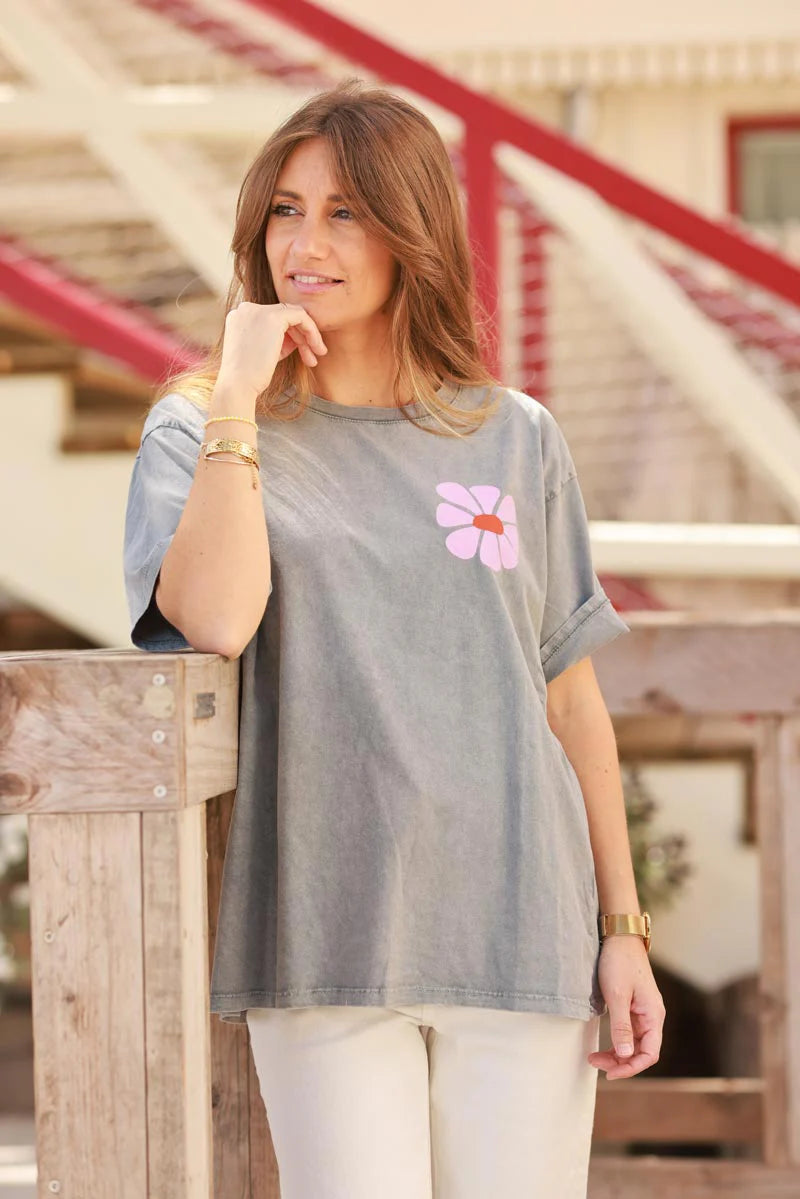 Gray Hibiscus Surf Style Tee