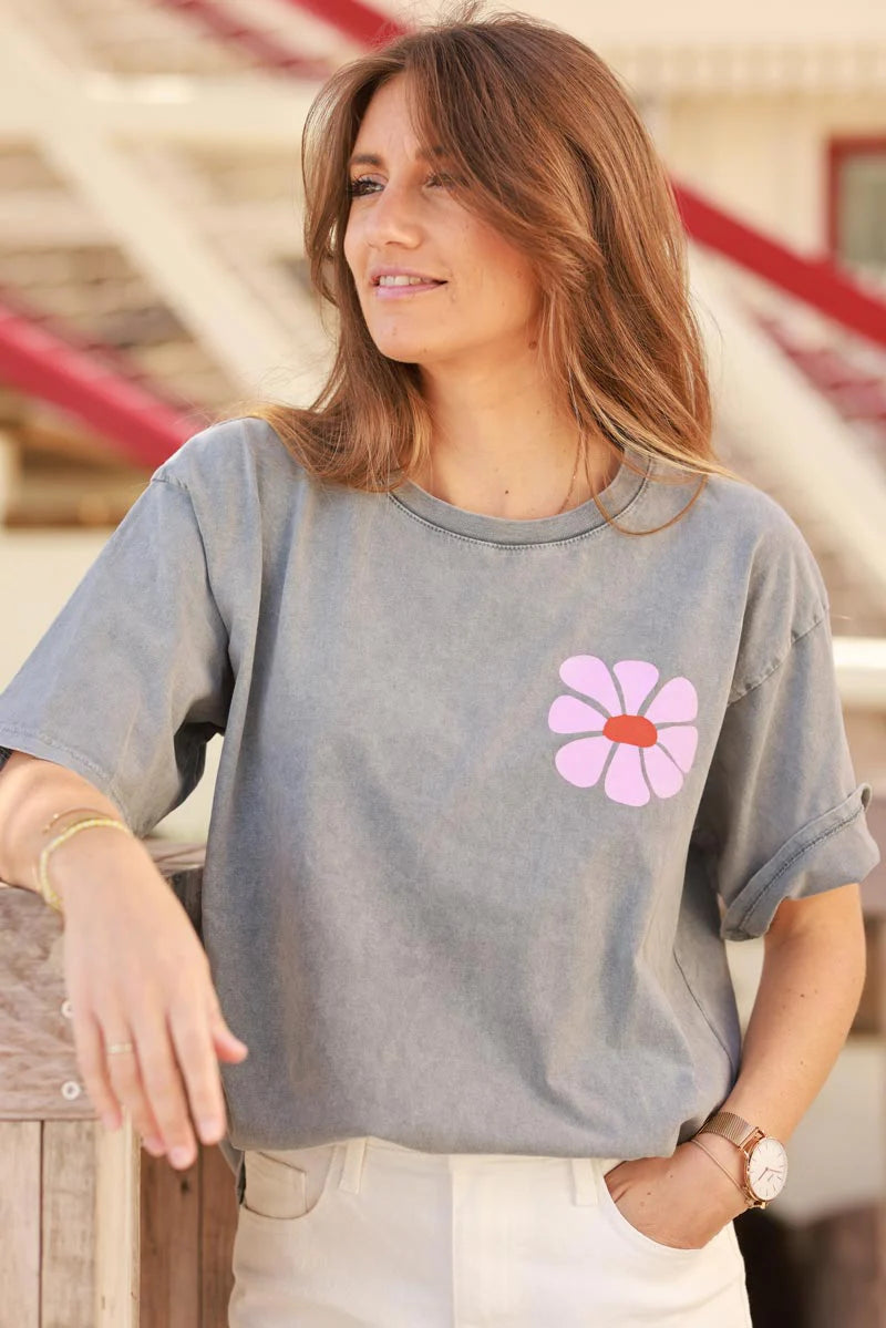Gray Hibiscus Surf Style Tee
