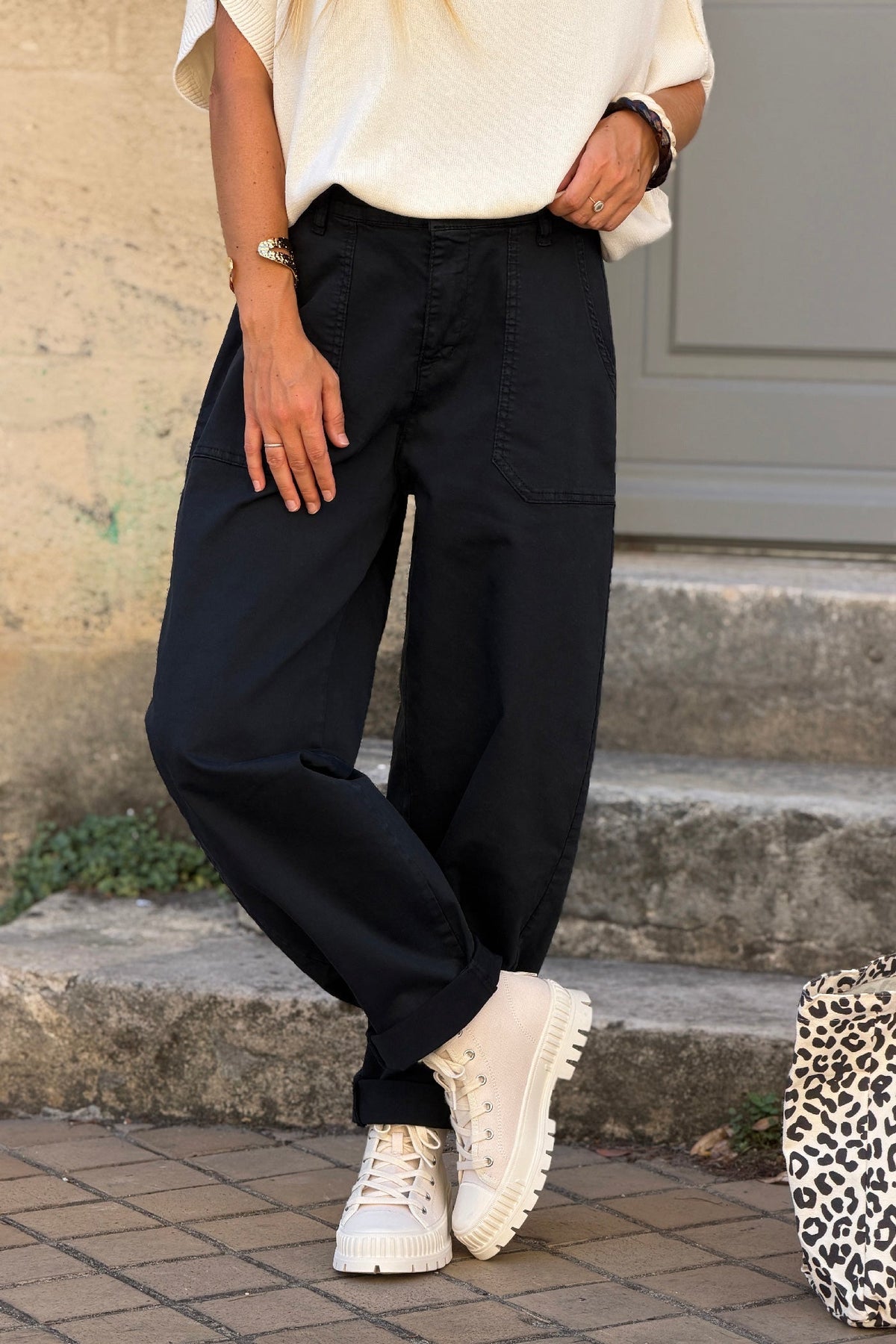 Black Wide-Leg Carpenter Jeans