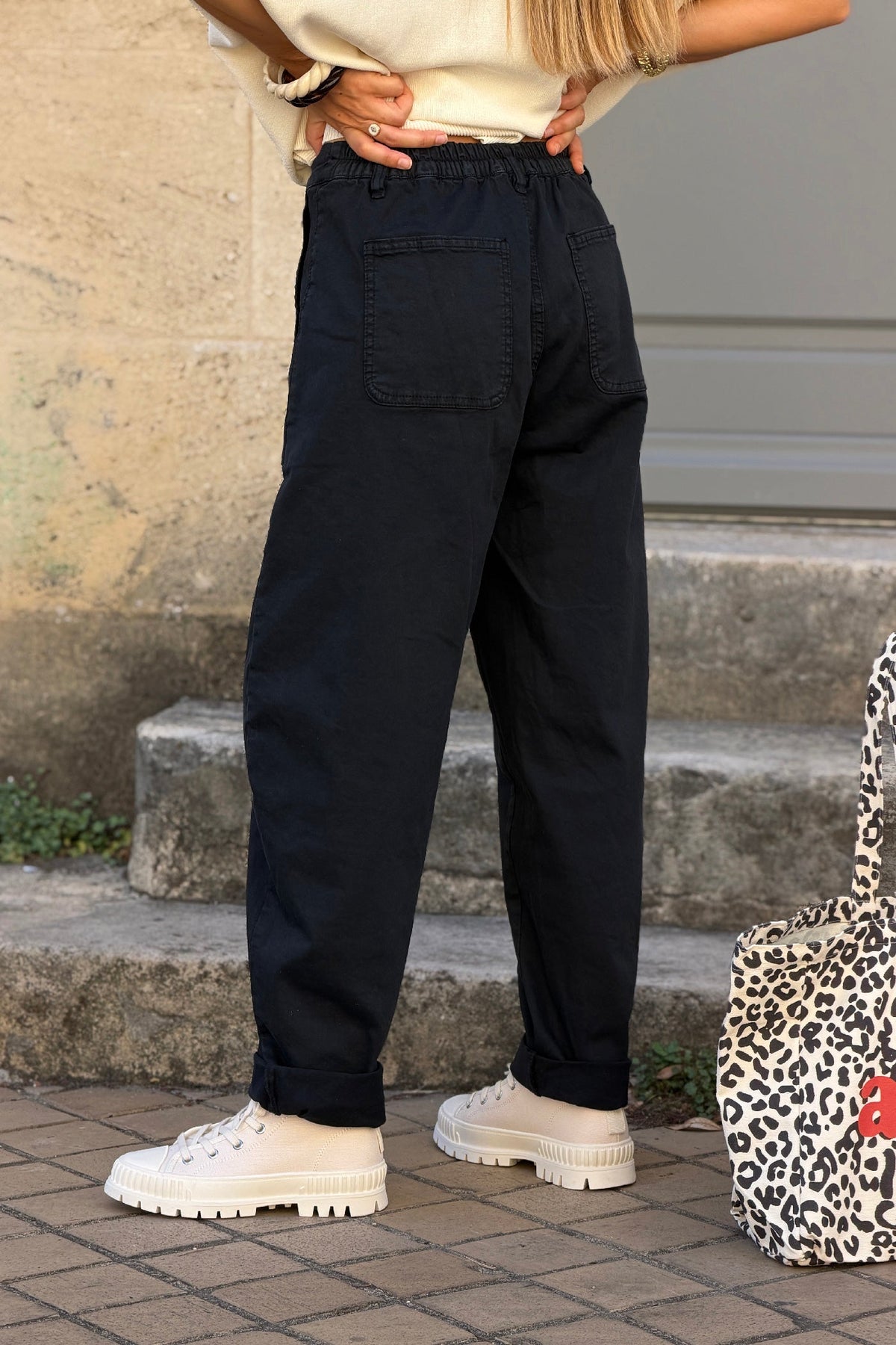 Black Wide-Leg Carpenter Jeans