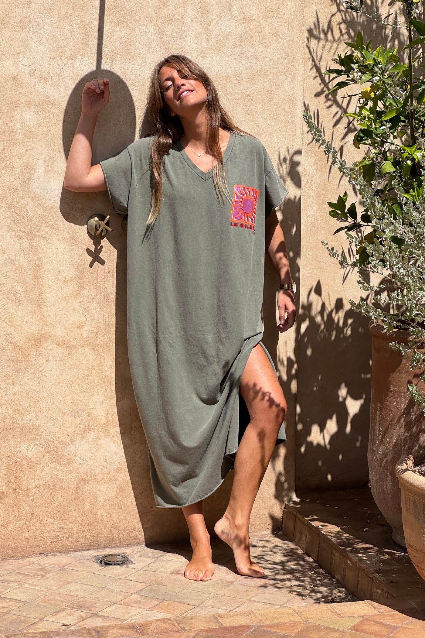 long v neck t shirt dress Olive Le Soleil V-Neck T-Shirt Dress