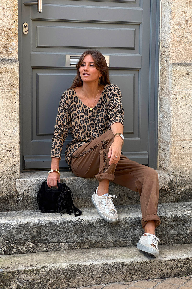 Leopard Print V-Neck Long-Sleeve Tee