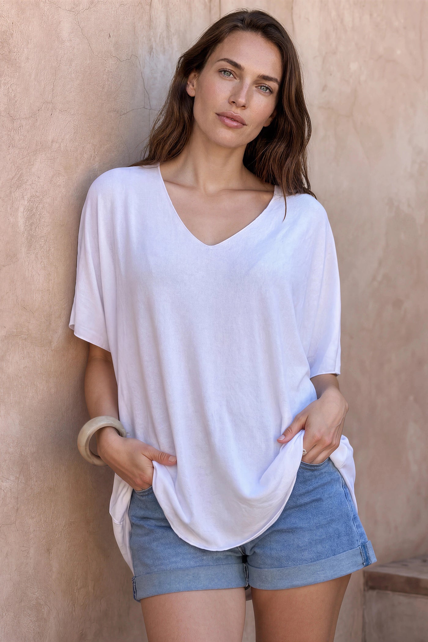 Relaxed fit white v-neck top