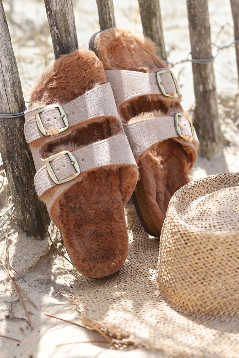 Beige moulded sandals with faux fur sole