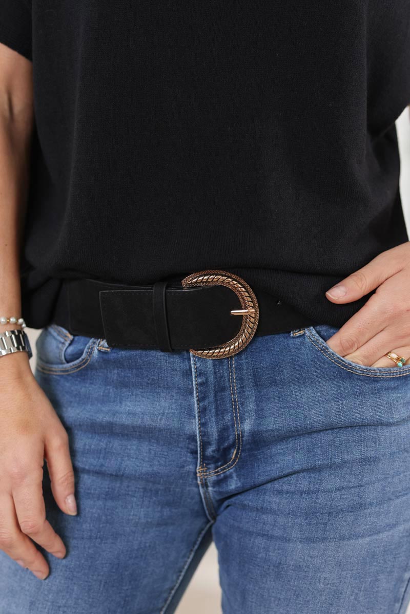 Black elastic belt with gold twisted relief buckle